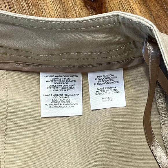3/$15 Jones New York sport tan khaki mini skirt, size 8 button front stretch - Picture 5 of 8